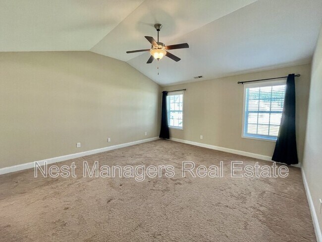 Building Photo - 608 Stonebriar Ave