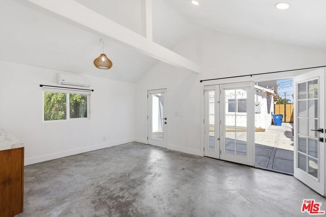 Building Photo - 6415 Madden Ave