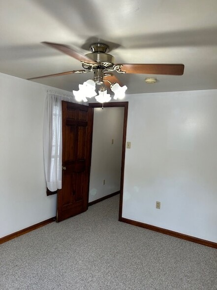 Building Photo - 400 Beaver St