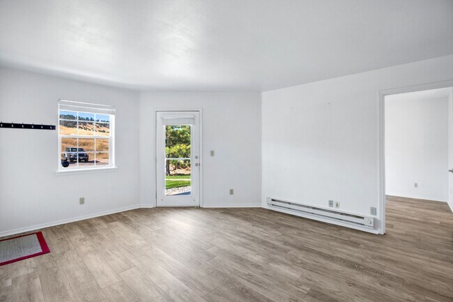 Building Photo - 120 Whalen Ave
