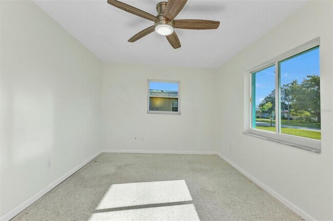 Building Photo - 1611 Sheehan Blvd