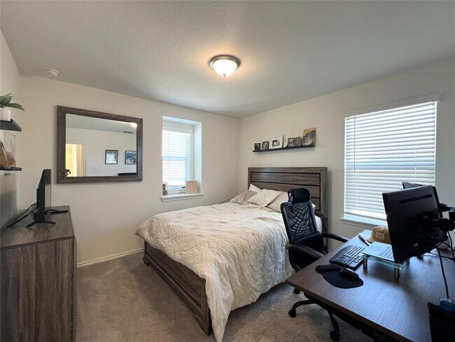 Building Photo - 14313 James Buchanan St