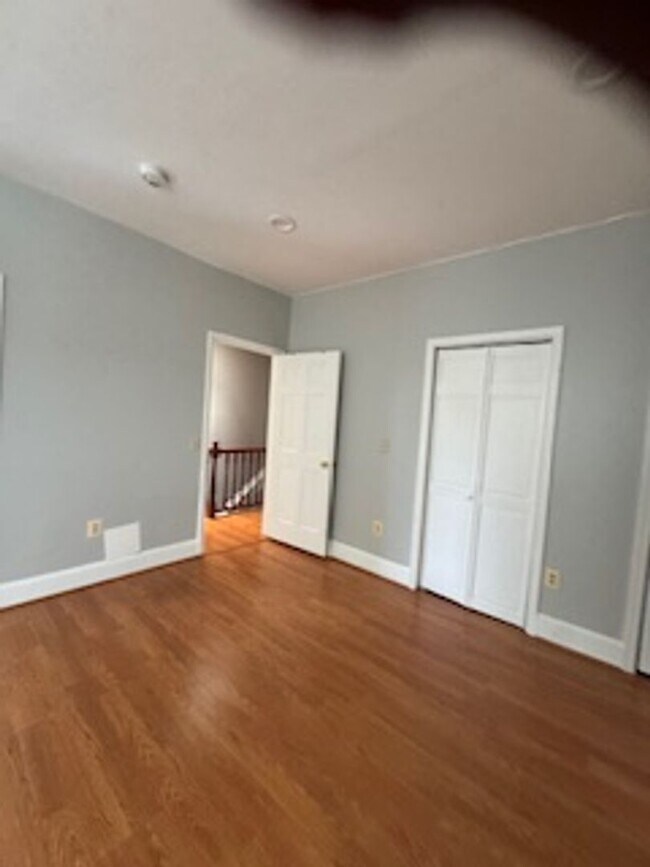 Building Photo - 1403 6th St NW