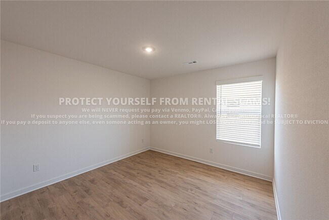 Building Photo - 3031 Laredo Ln