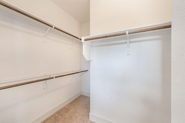 Building Photo - 1408 Casa Dr