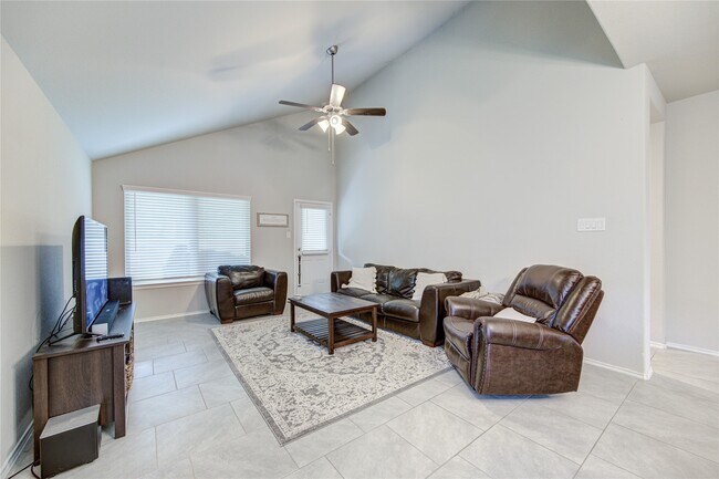 Building Photo - 10110 Pine Trace Village Dr