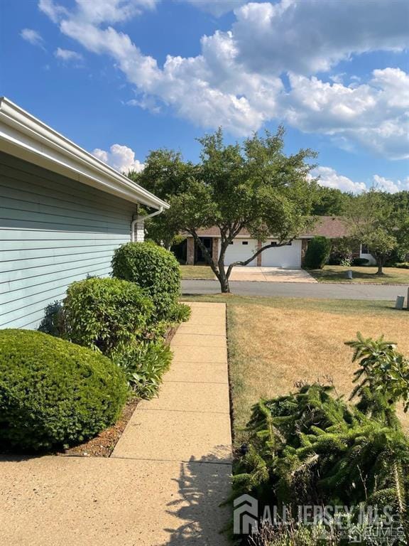 Building Photo - 402 Metuchen Dr