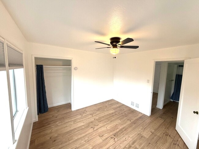 Building Photo - Private & Cozy Detached ADU in South Tahoe Park!