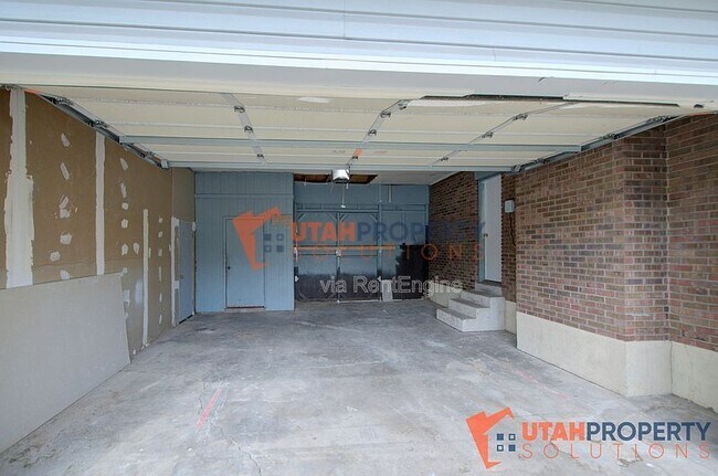 Building Photo - 1865 N 760 W
