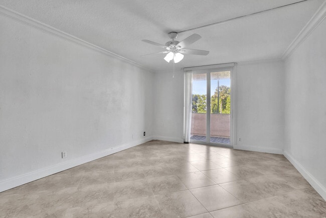 Building Photo - 740 S Federal Hwy