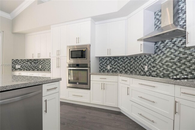 Building Photo - 3799 Lancewood Dr