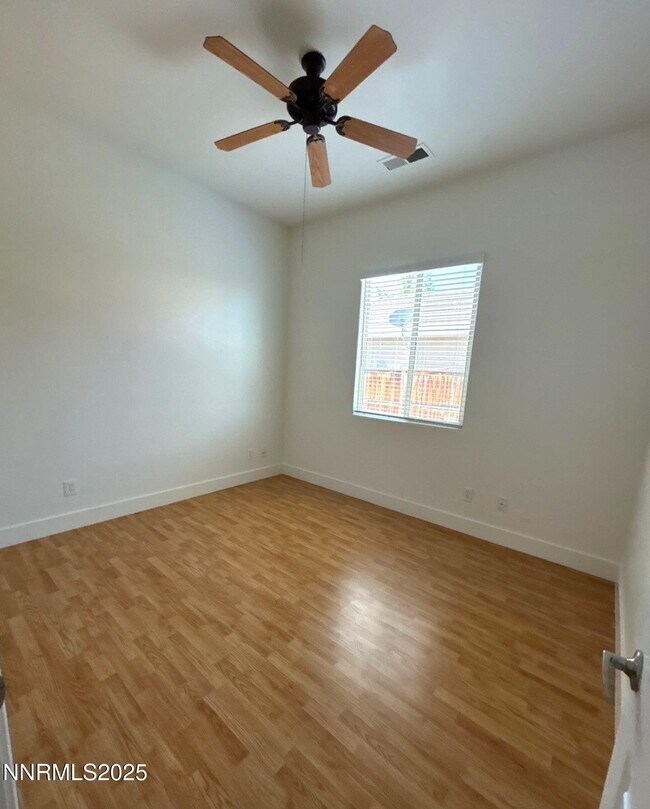 Building Photo - 5021 Chevalier Dr
