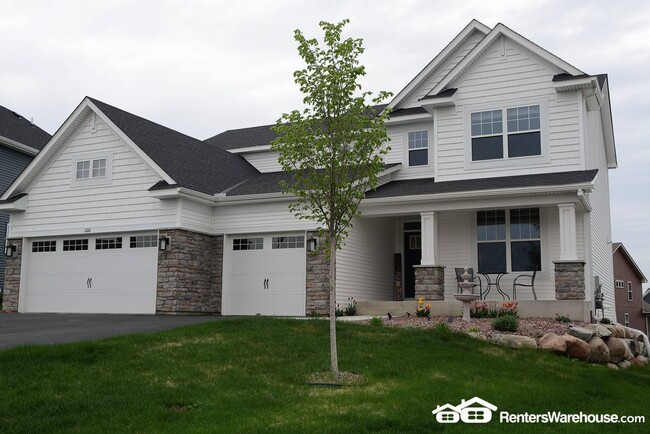 Building Photo - 1226 Maple Ln