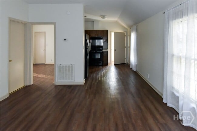 Building Photo - 302 Jefferson St