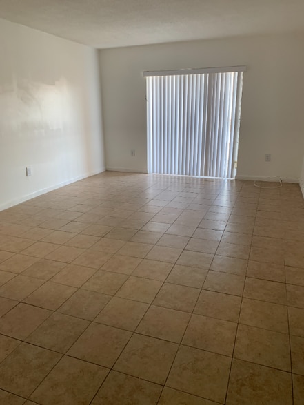 Building Photo - 6130 W 19th Ave