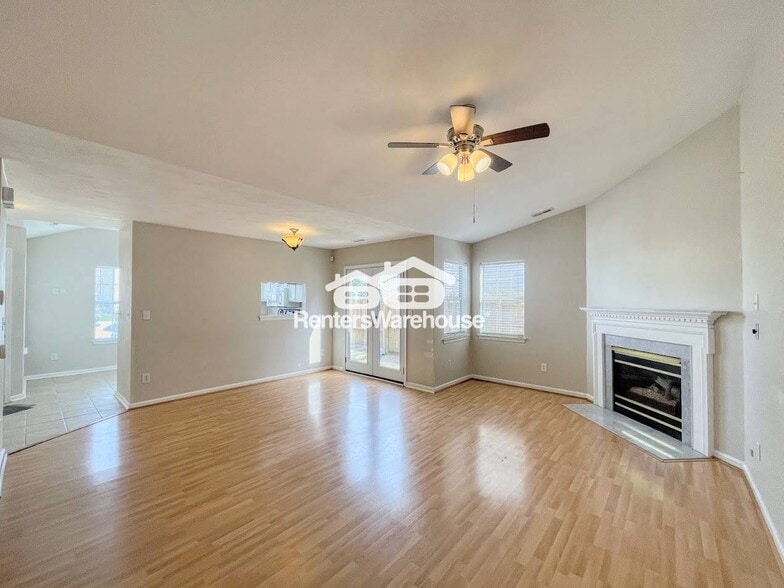 Building Photo - 5913 Chain Bridge Rd