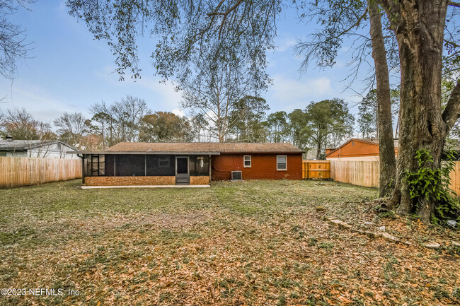 Building Photo - 1692 Mary Beth Dr