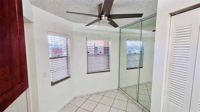 Building Photo - 1200 SW 124th Terrace