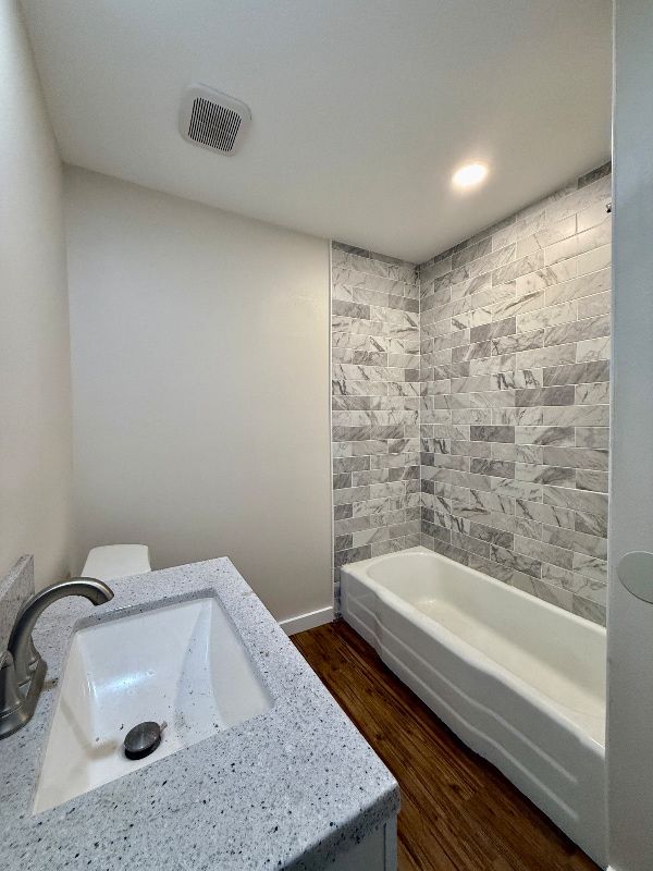 Building Photo - 3906 E Denman Ave