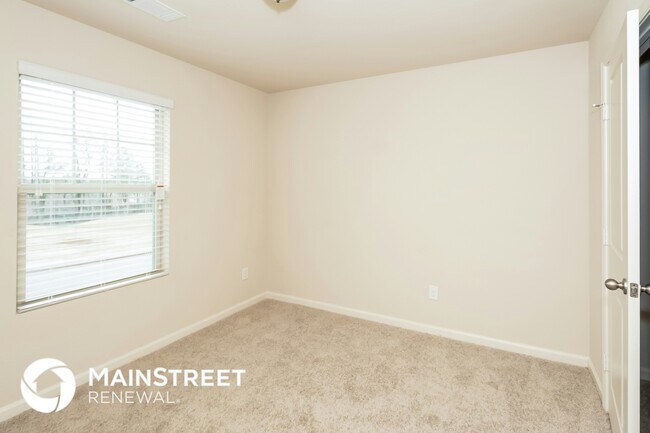 Building Photo - 75 Michelle Wy