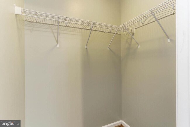 Building Photo - 6935 Heritage Crossing