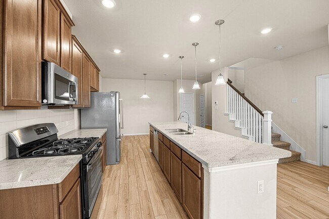 Building Photo - 5617 Evanston Ln