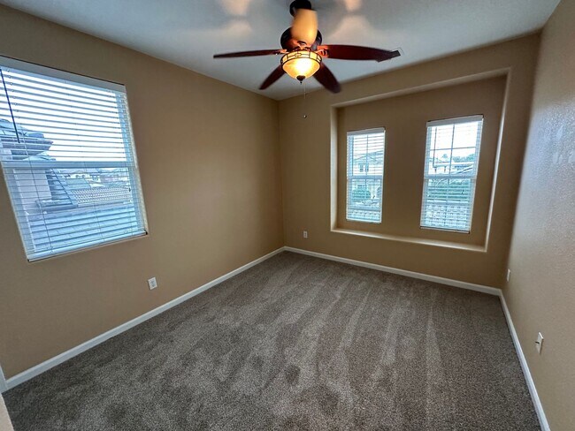 Building Photo - Beautiful 4 Bedroom, 2.5 Bath Lathrop Home