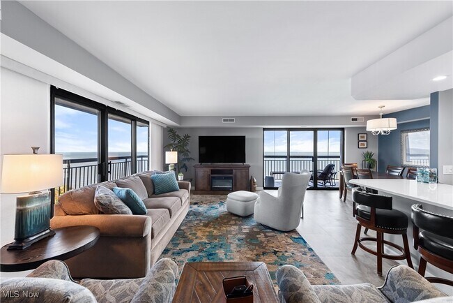 Building Photo - 12550 Lake Ave