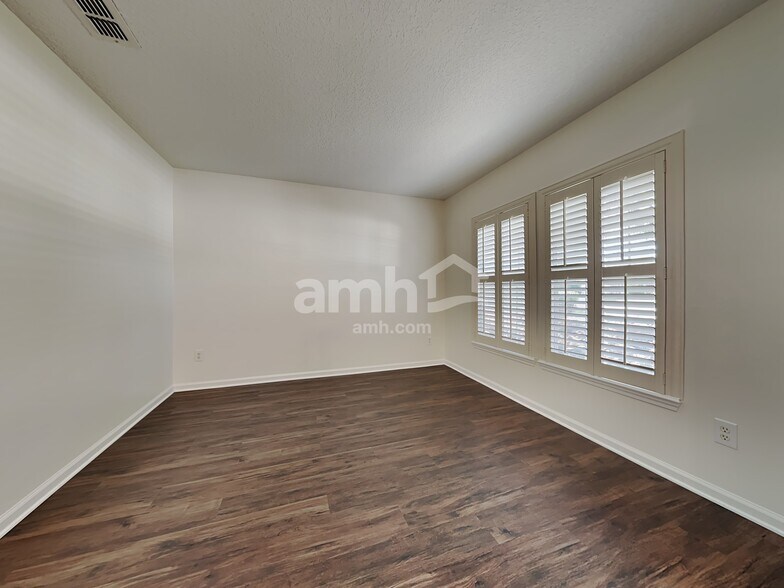 Building Photo - 4185 Ripken Cir E