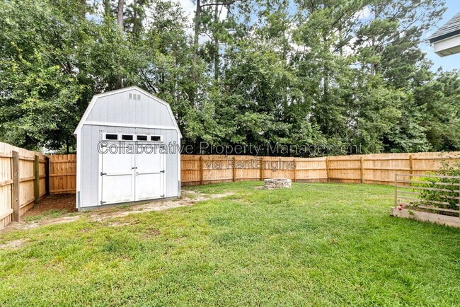 Building Photo - 215 Tigers Paw Dr