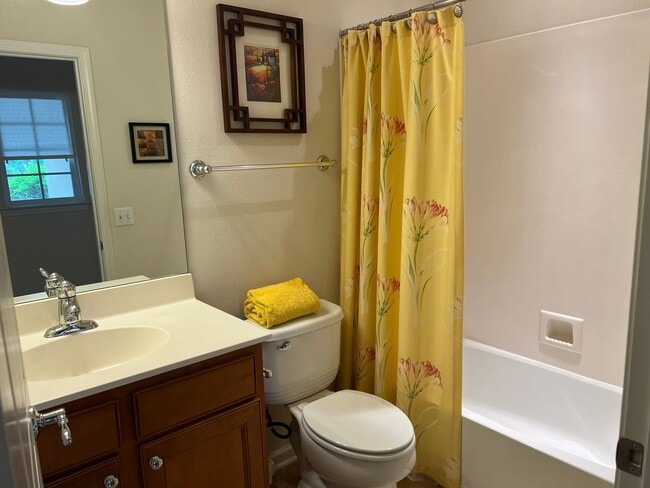 Building Photo - Spacious Sun City Home on Cul-De-Sac with Flexible terms