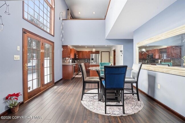 Building Photo - 5132 Pocono Park