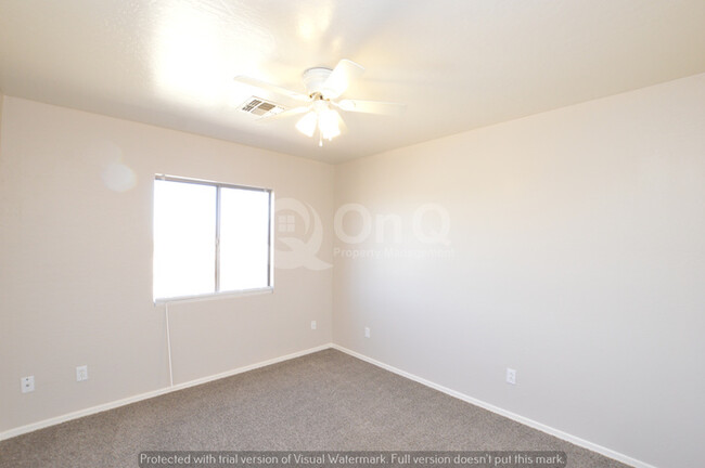 Building Photo - Heather Grove! Phoenix 3 Bedroom/2.5 Bath ...