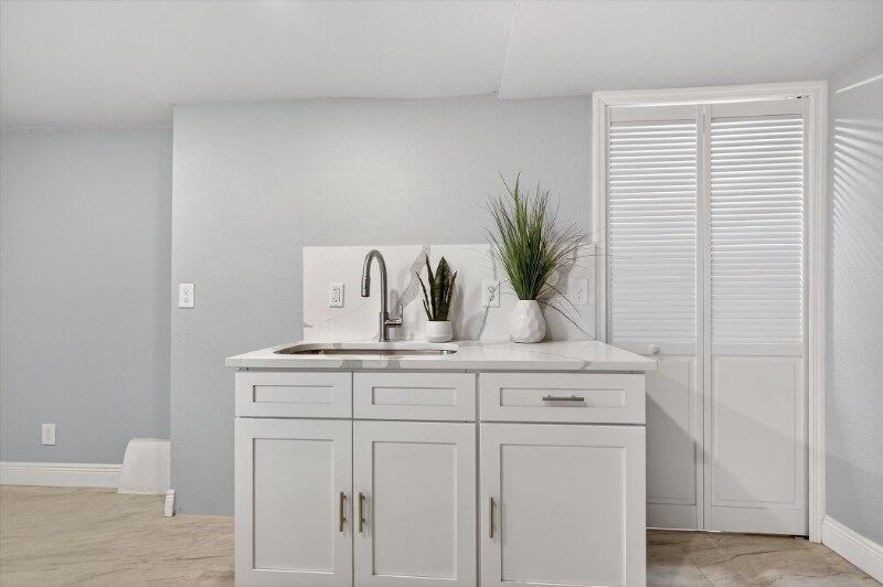 Building Photo - 917 Mack Ave