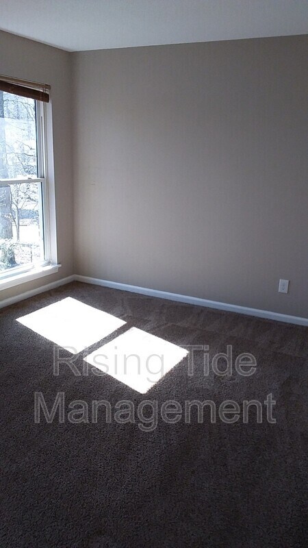 Building Photo - 3211 Churchview Way