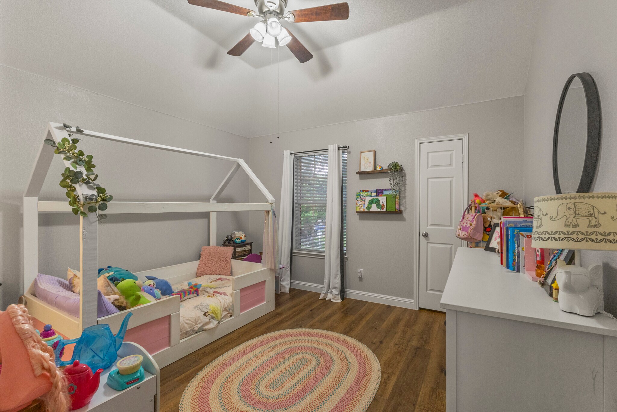 Building Photo - 7005 Stone Canyon Ct