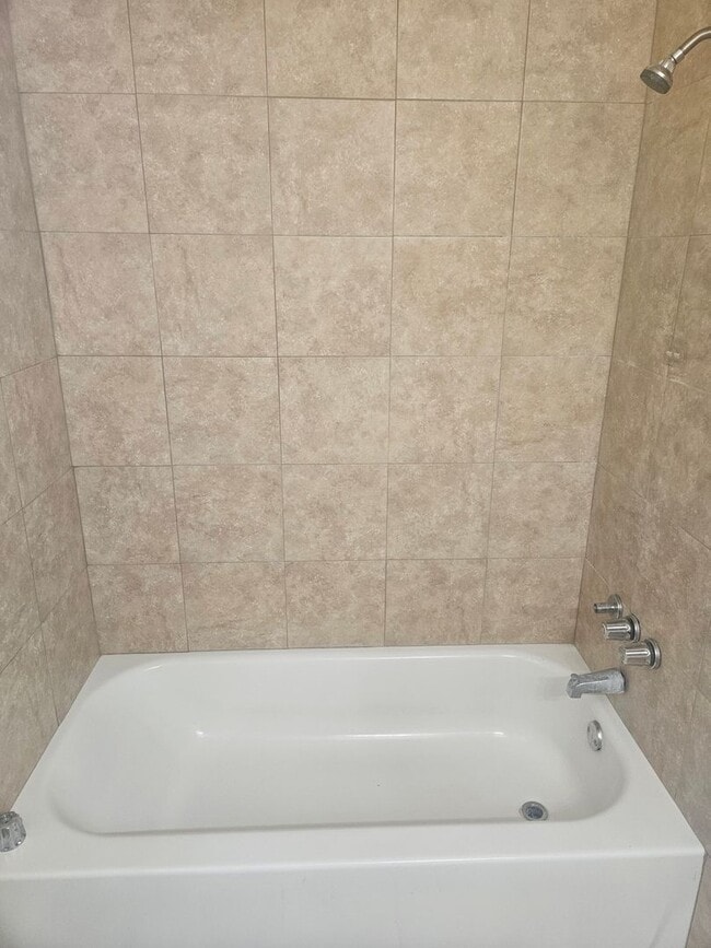 Building Photo - 3/2 DUPLEX