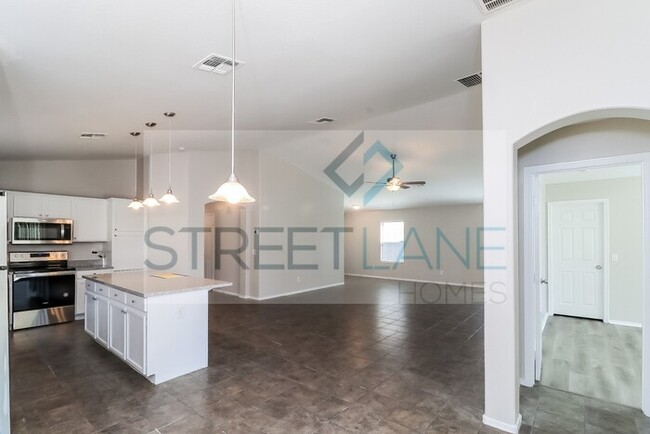 Building Photo - REDUCED!
