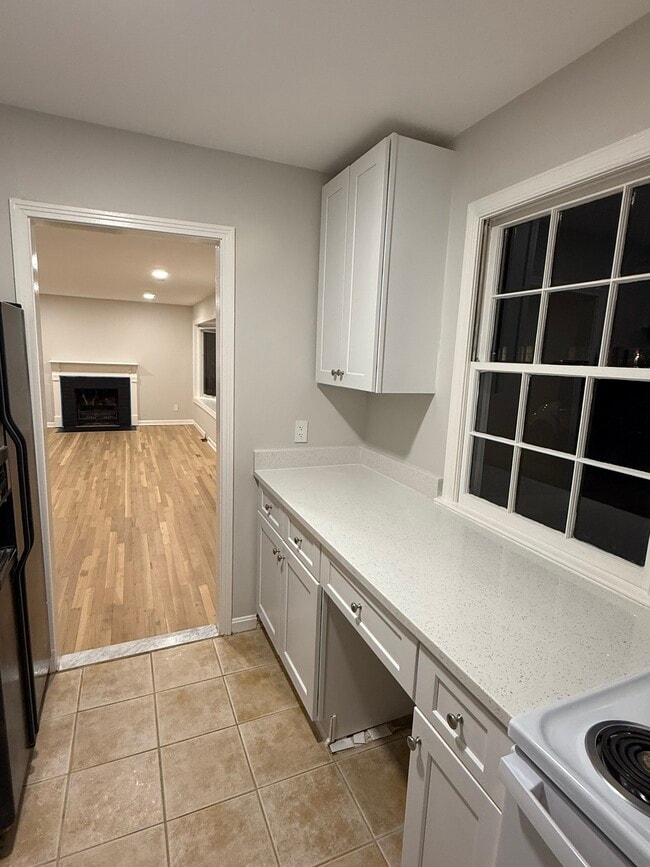 Building Photo - 9809 Montauk Ave