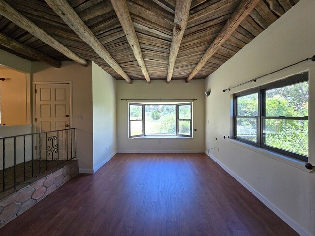 Building Photo - 14 Conchas Loop