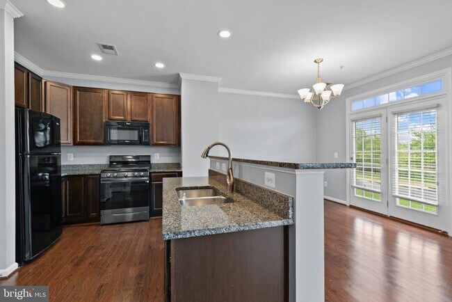 Building Photo - 14602 Shelford Way