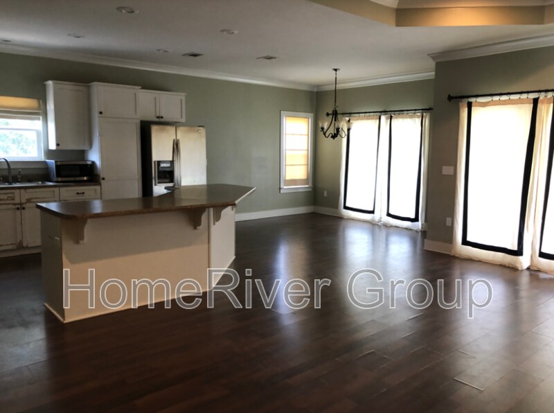 Building Photo - 106 Forge Dr