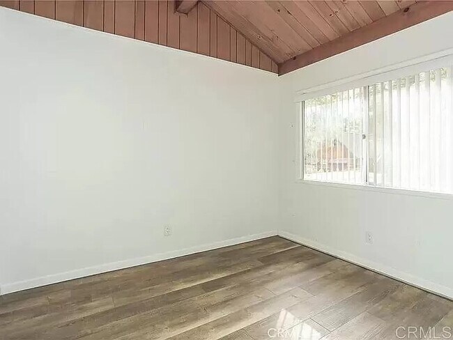 Building Photo - 440 W Mojave Blvd