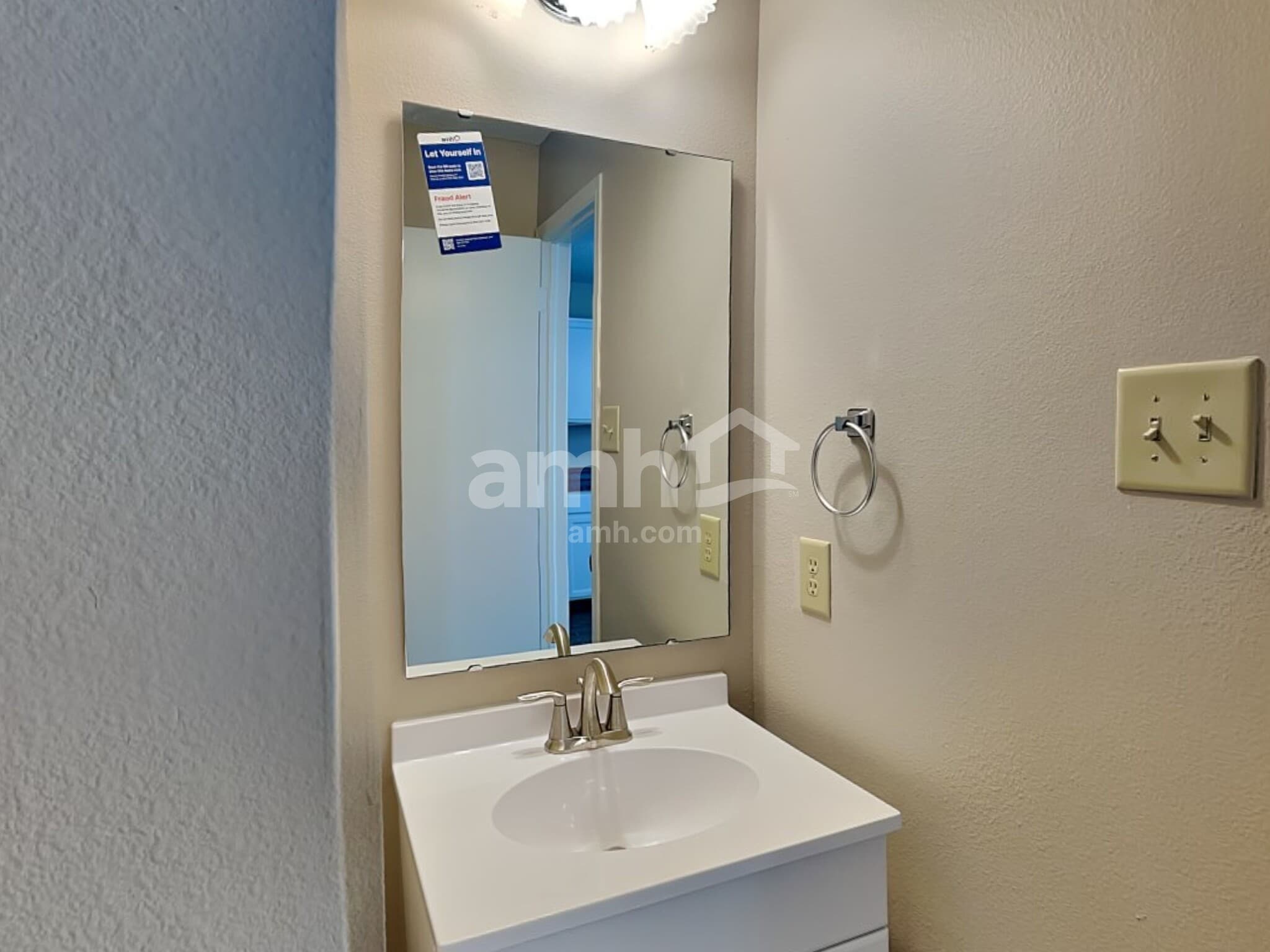 Building Photo - 2954 Hearthside Dr