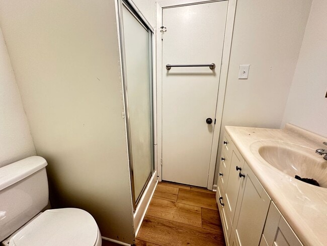 Building Photo - Close to Barksdale Air Force Base...