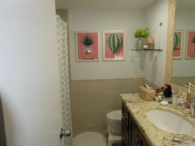 Building Photo - 6709 N Kendall Dr