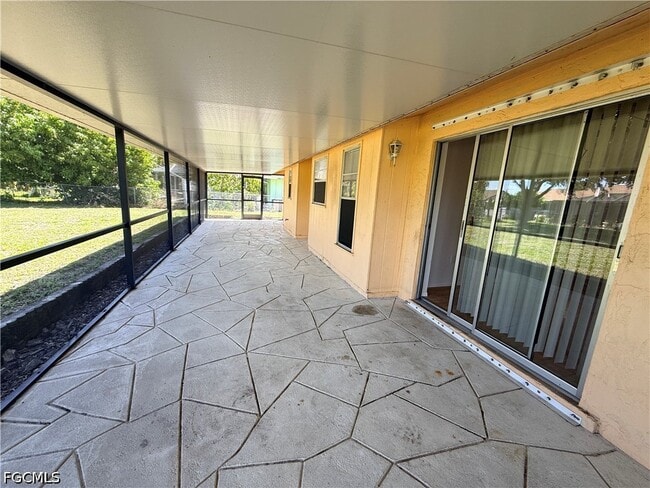 Building Photo - 1501 SE 32nd St