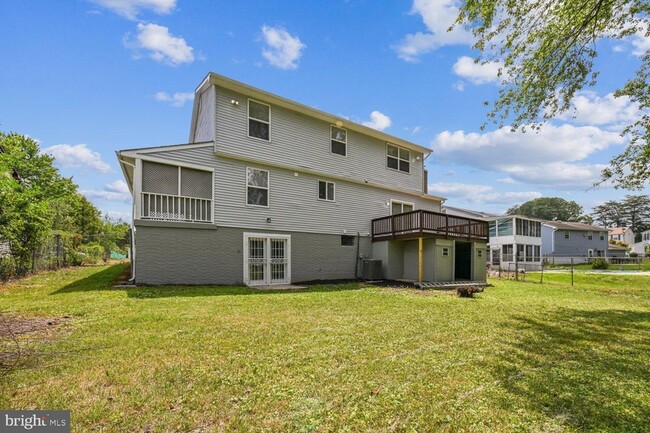 Building Photo - 8805 Bolero Ct