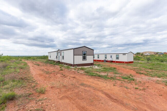 Building Photo - 178 Meadow Ln