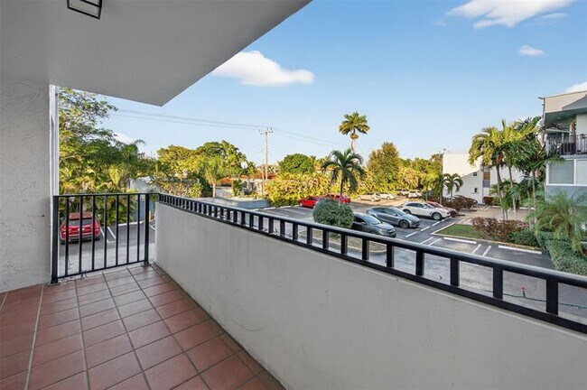 Primary Photo - 2465 SW 18th Ave